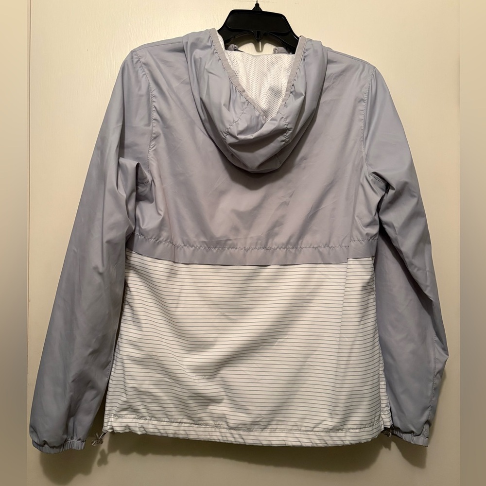 New Balance Windbreaker - Picture 2 of 5